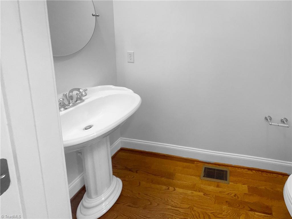 property viewer photo 19