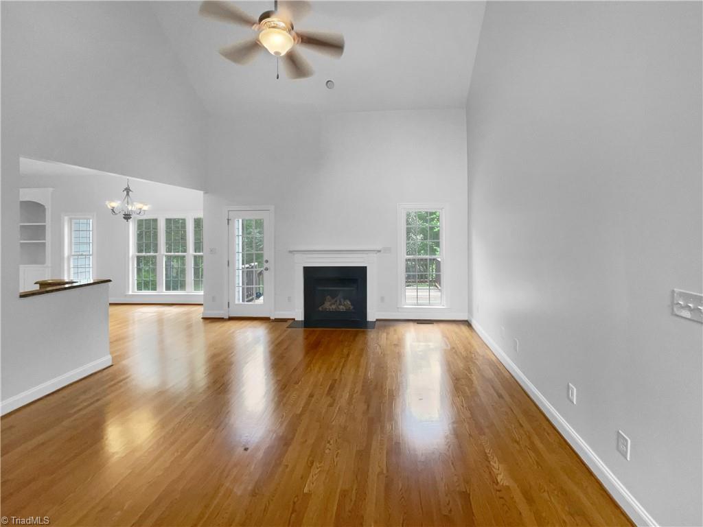 property viewer photo 2