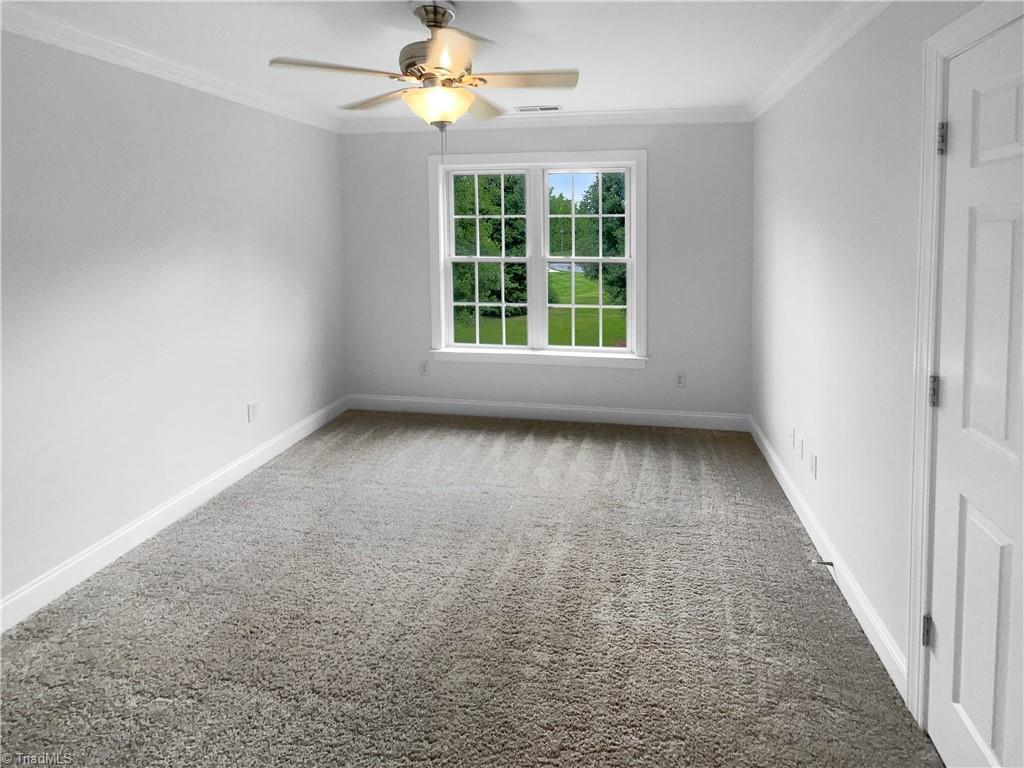 property viewer photo 4