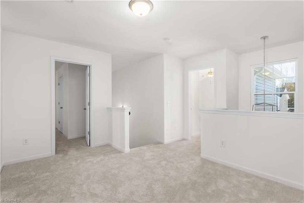 property viewer photo 15