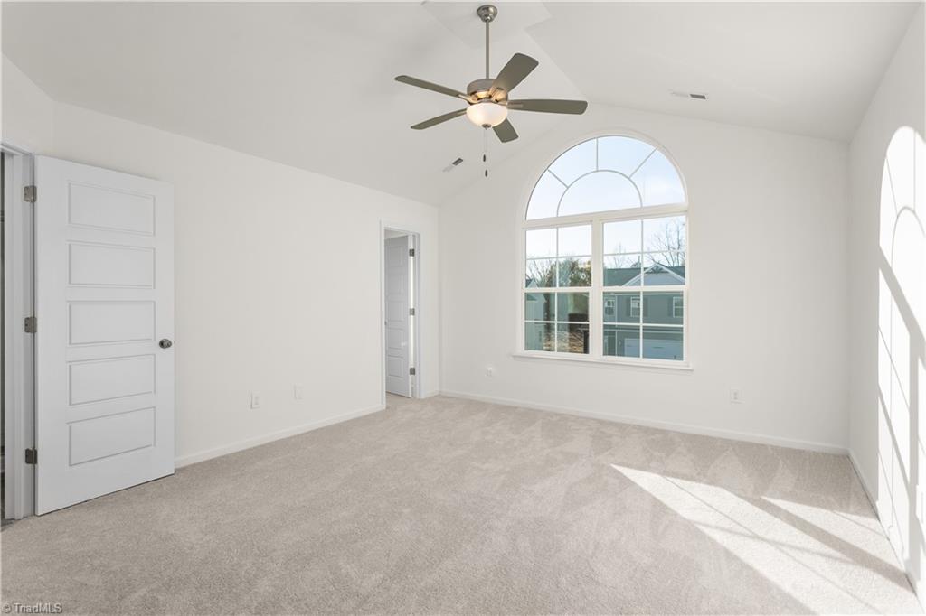 property viewer photo 16