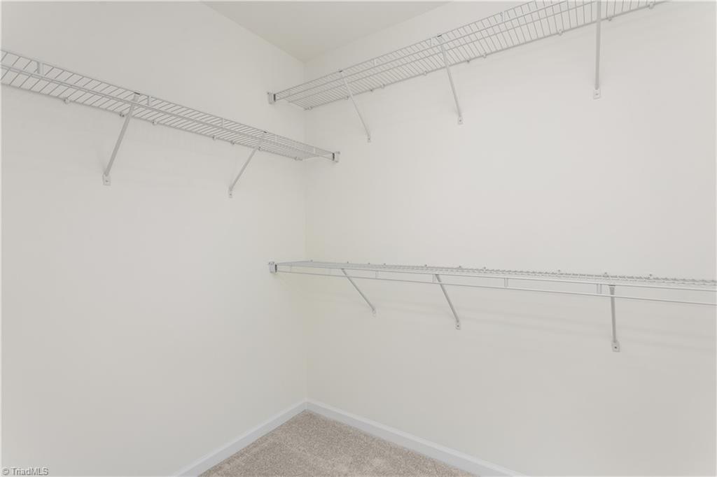property viewer photo 18