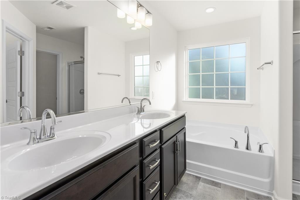 property viewer photo 20