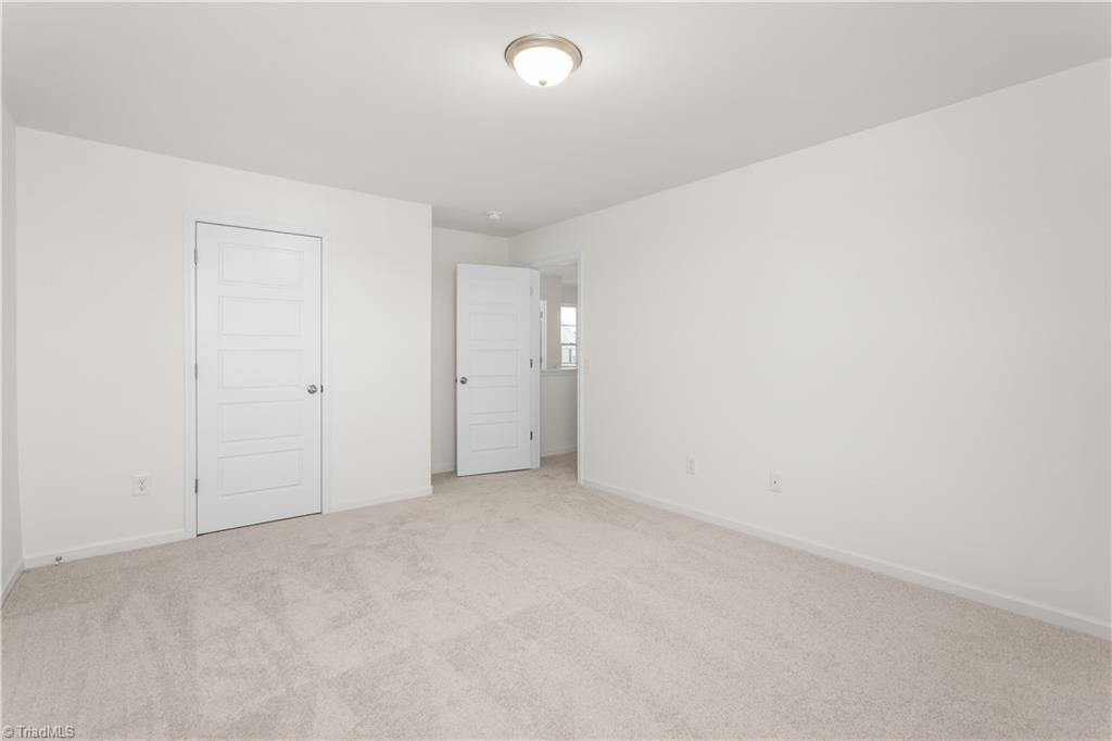 property viewer photo 24