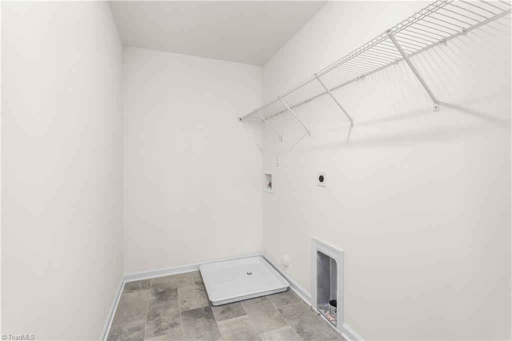property viewer photo 25
