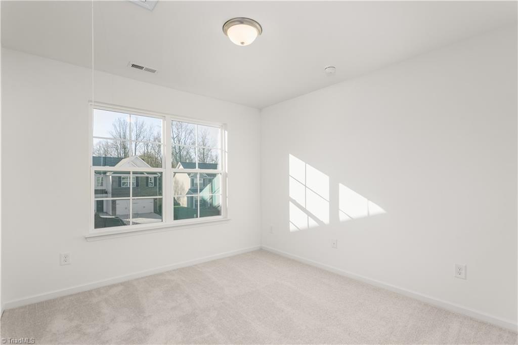 property viewer photo 26