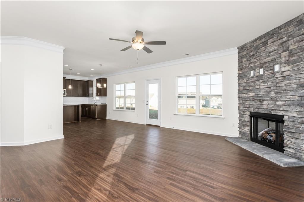 property viewer photo 9
