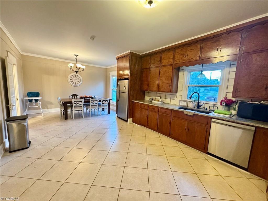 property viewer photo 14