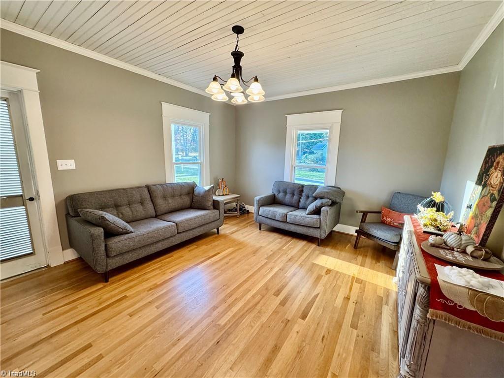 property viewer photo 8
