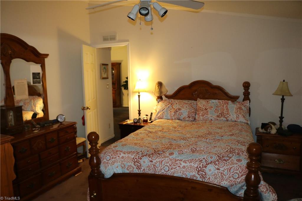 property viewer photo 27