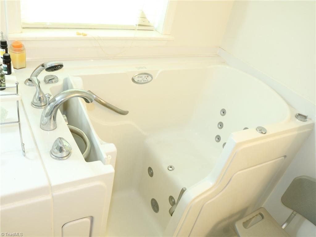 property viewer photo 36