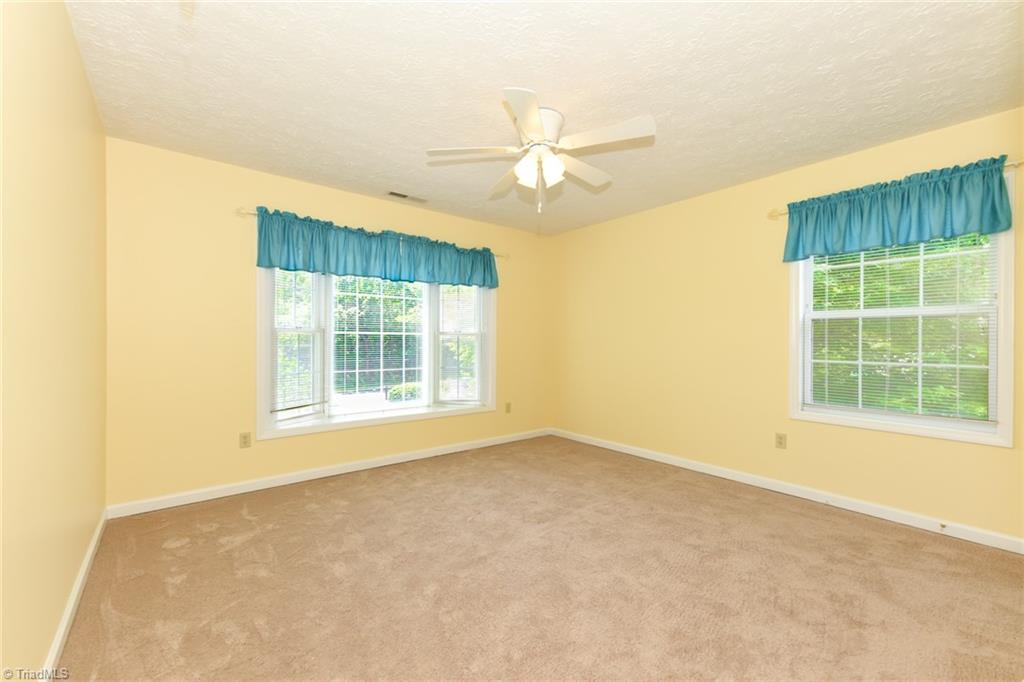 property viewer photo 38
