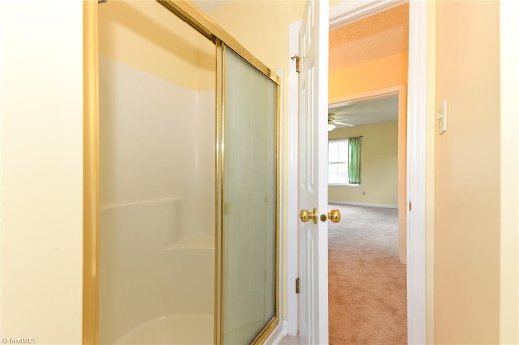 property viewer photo 46