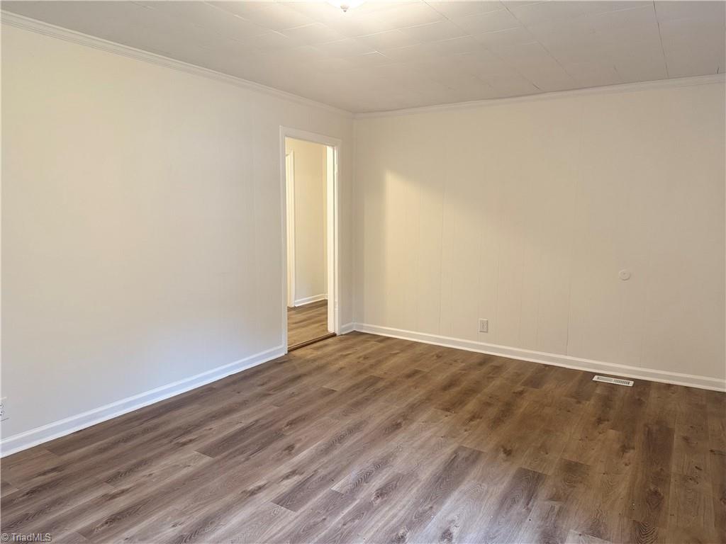 property viewer photo 7