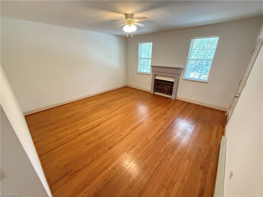 property viewer photo 4