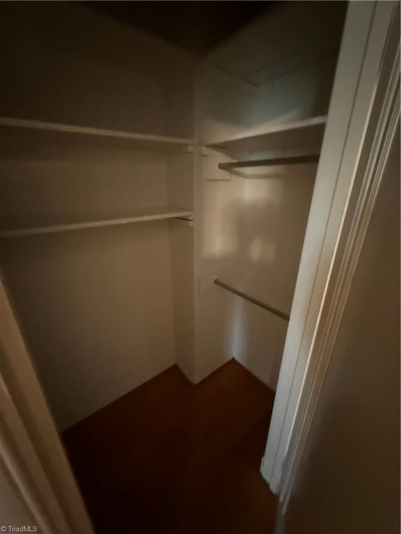 property viewer photo 6