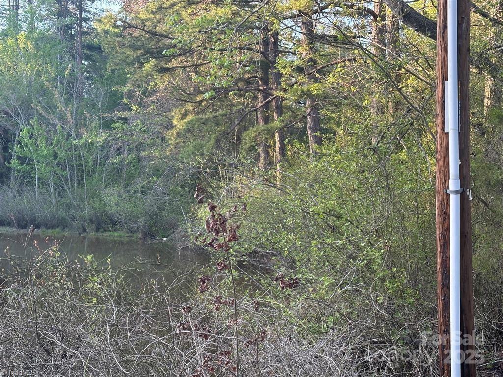 property viewer photo 4