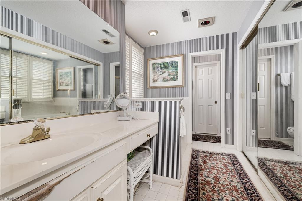 property viewer photo 16