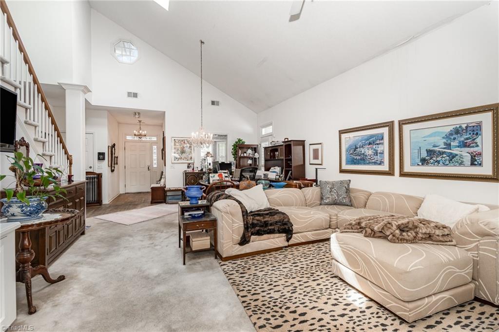 property viewer photo 6