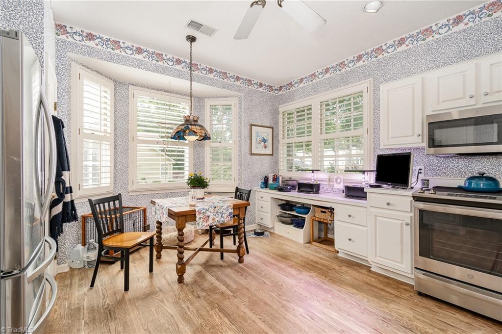 property viewer photo 9