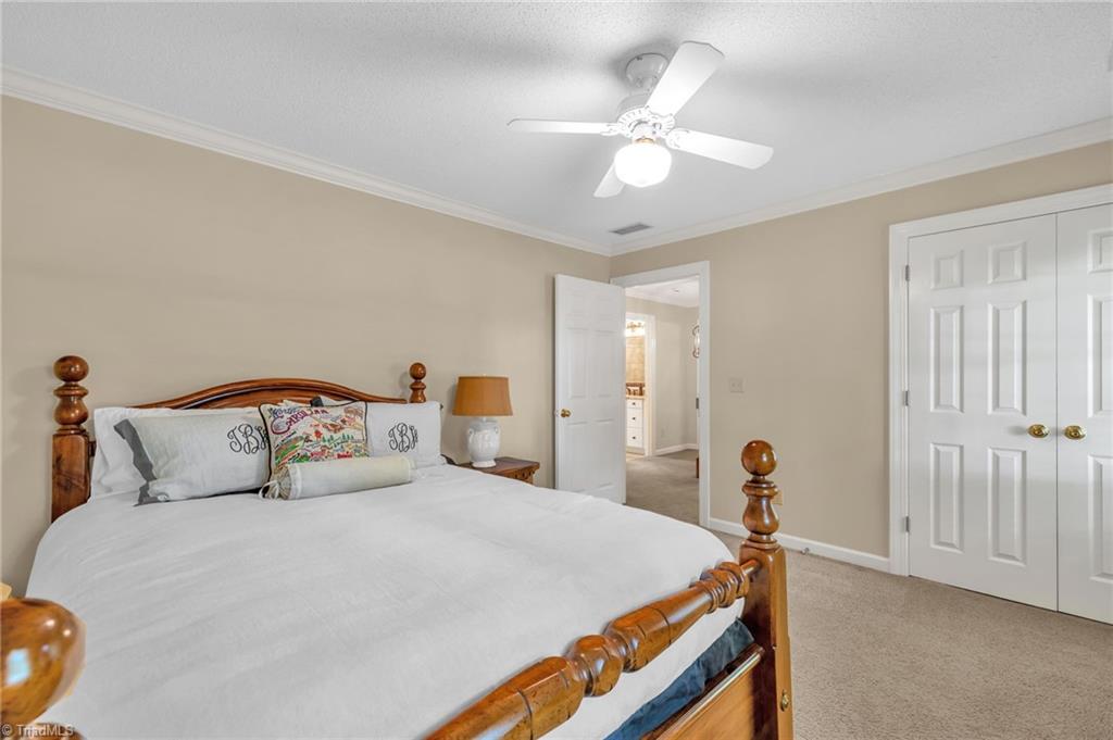 property viewer photo 26