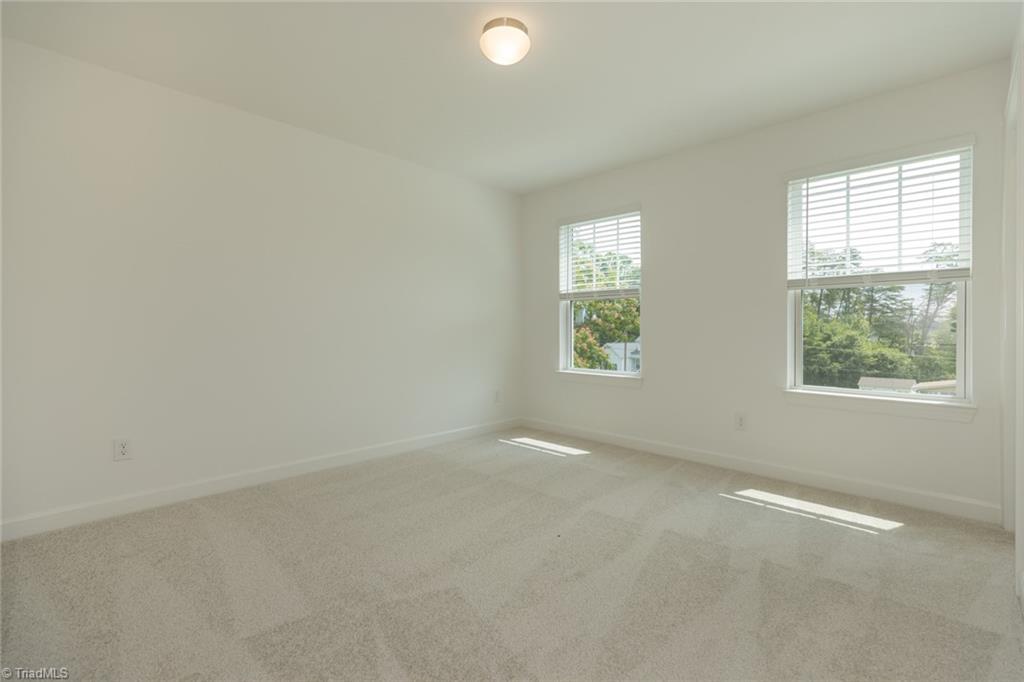 property viewer photo 19