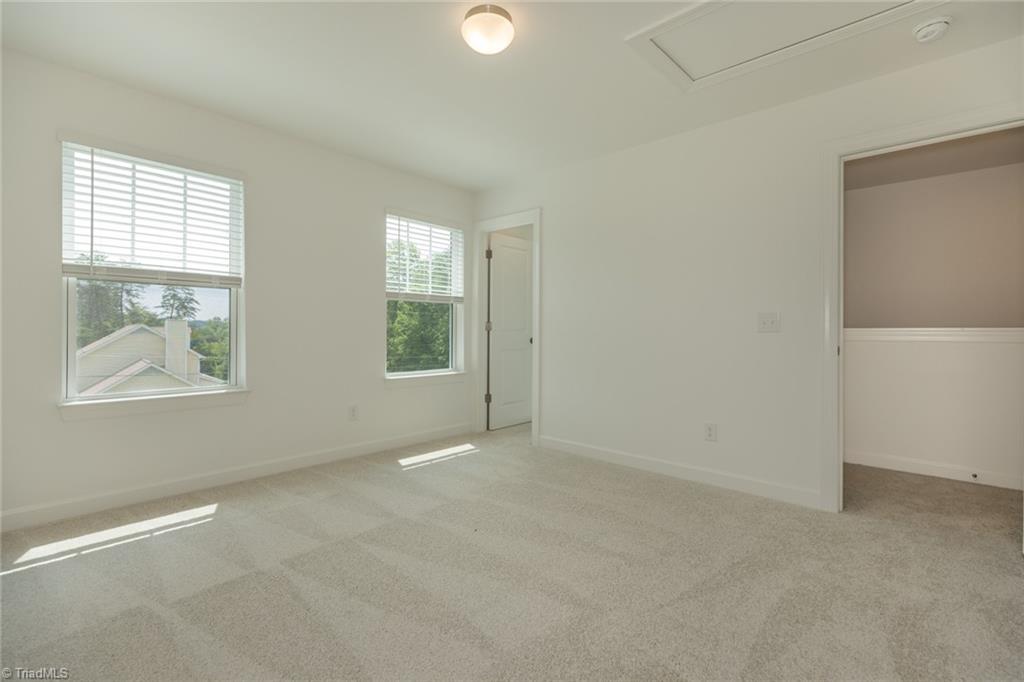 property viewer photo 20