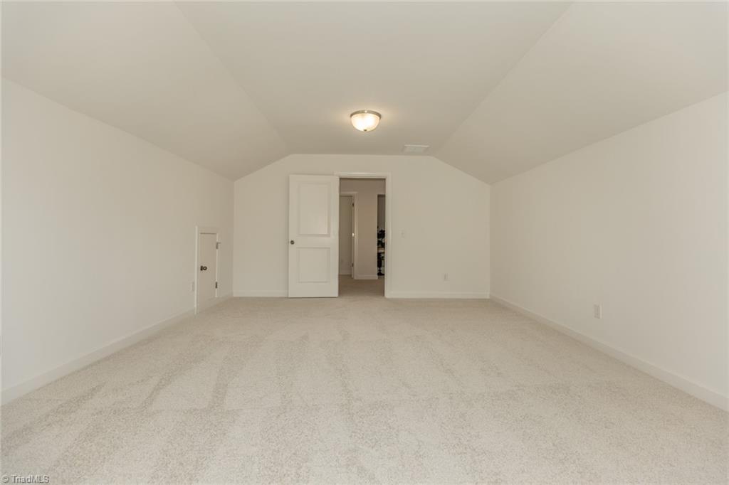 property viewer photo 25