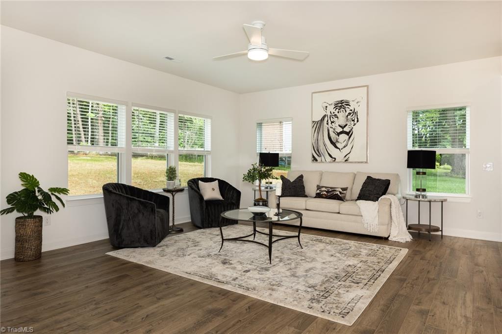 property viewer photo 7