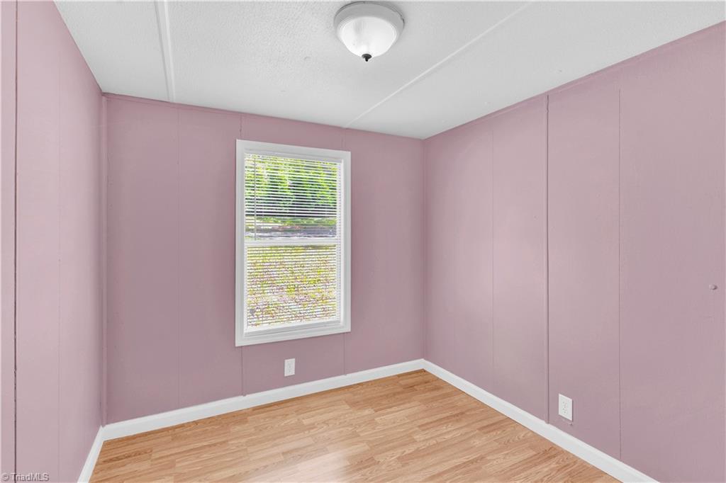 property viewer photo 15