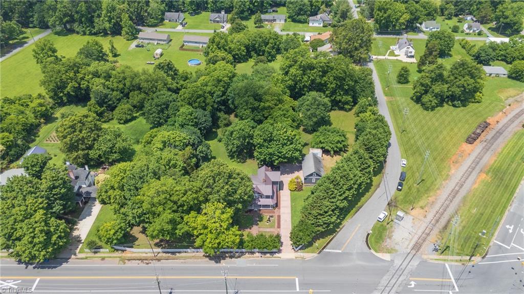property viewer photo 35