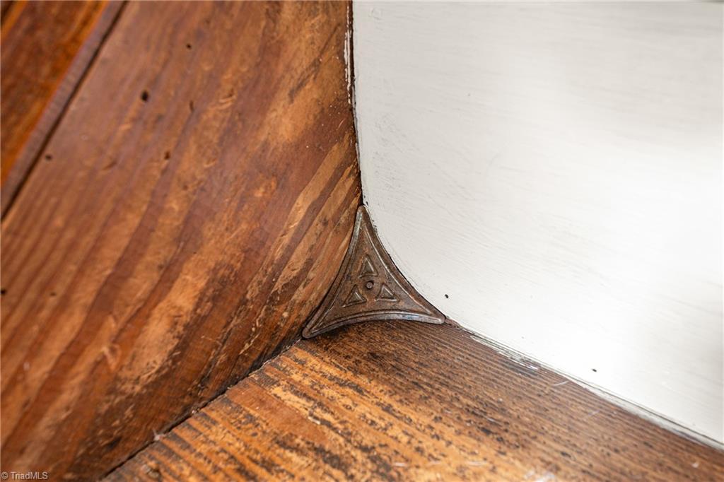 property viewer photo 9