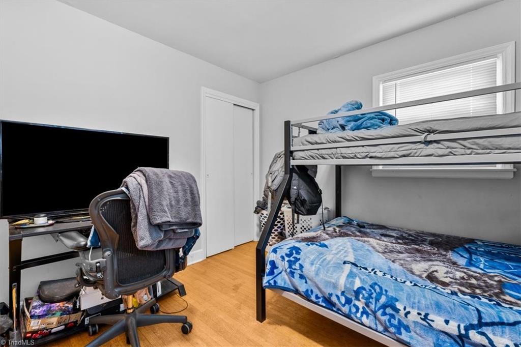 property viewer photo 13