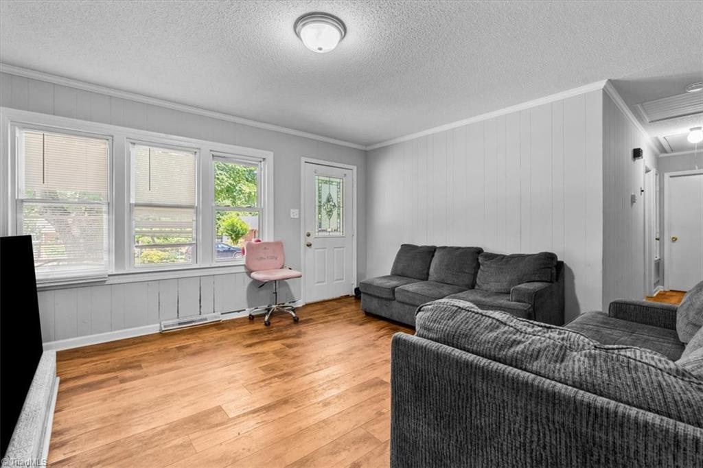 property viewer photo 5