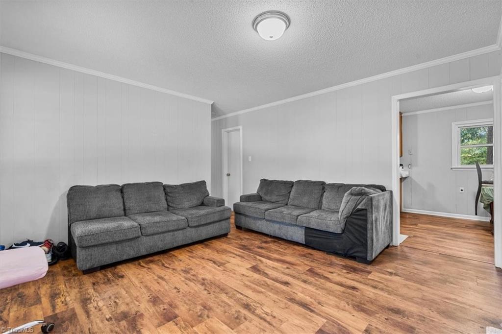 property viewer photo 6