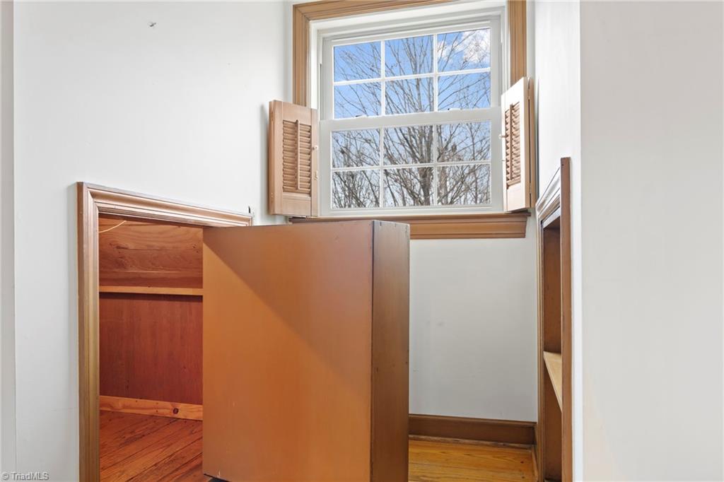 property viewer photo 20
