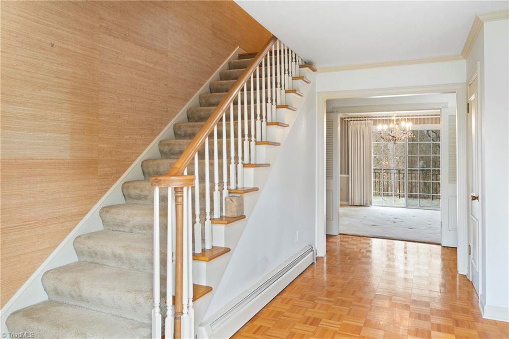 property viewer photo 3