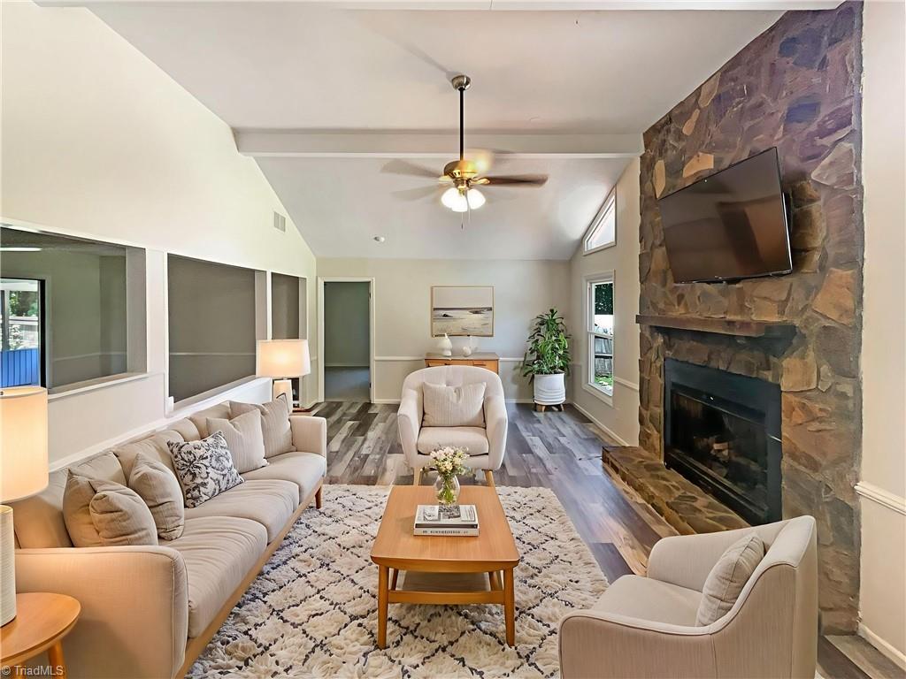 property viewer photo 1