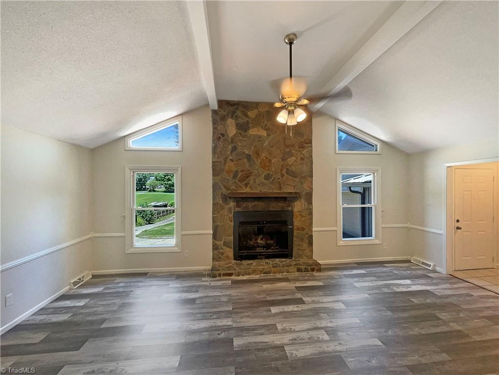 property viewer photo 3