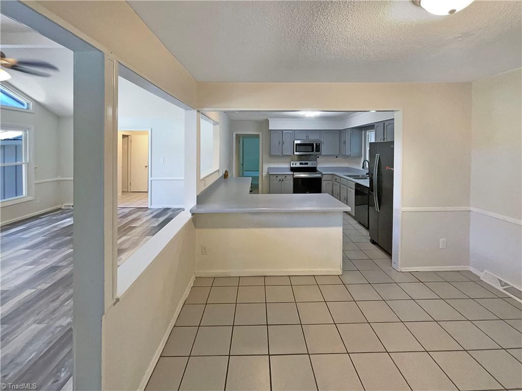 property viewer photo 4