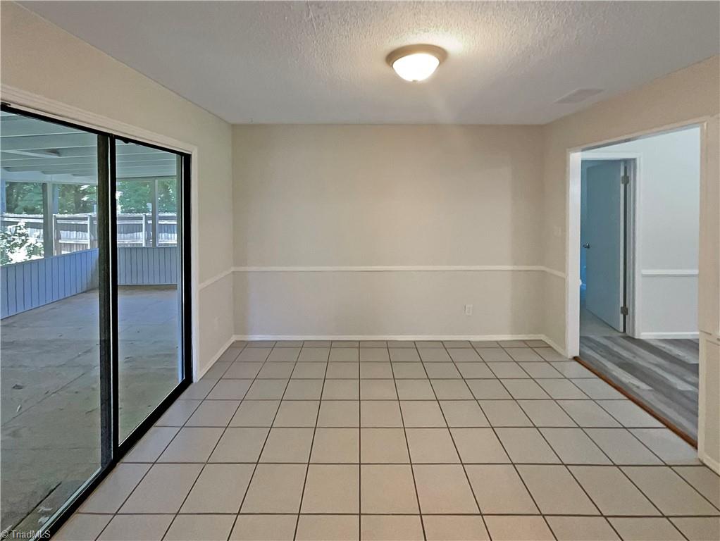 property viewer photo 7