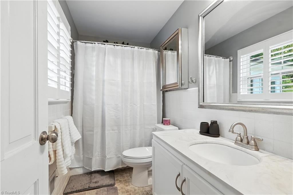property viewer photo 16