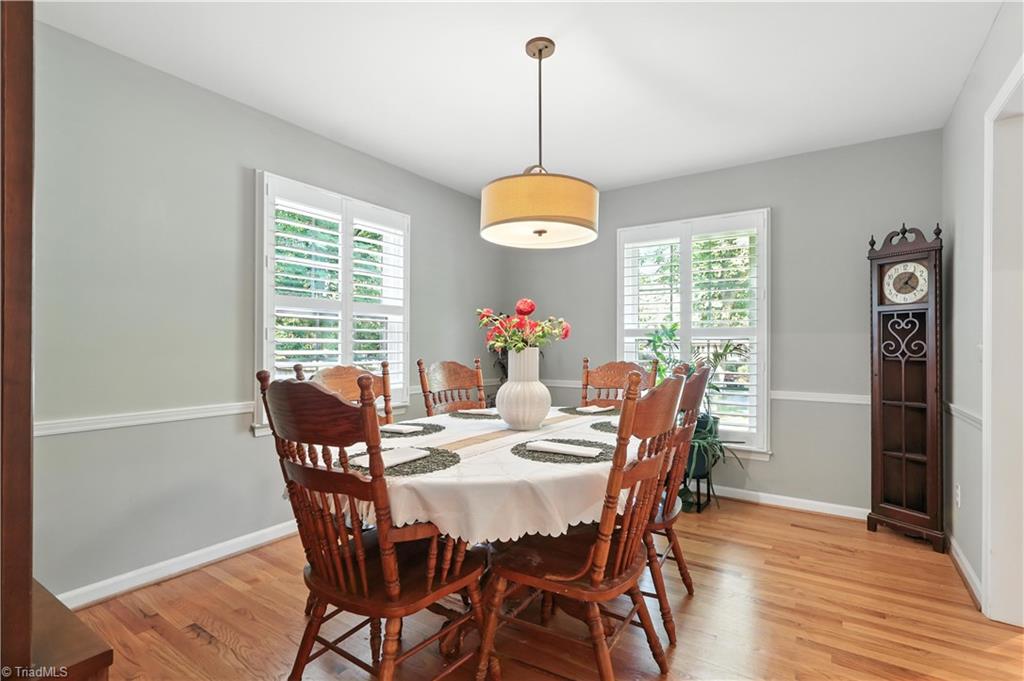 property viewer photo 6