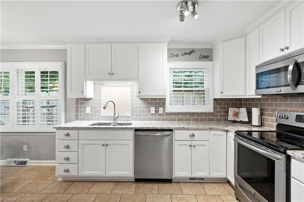 property viewer photo 7