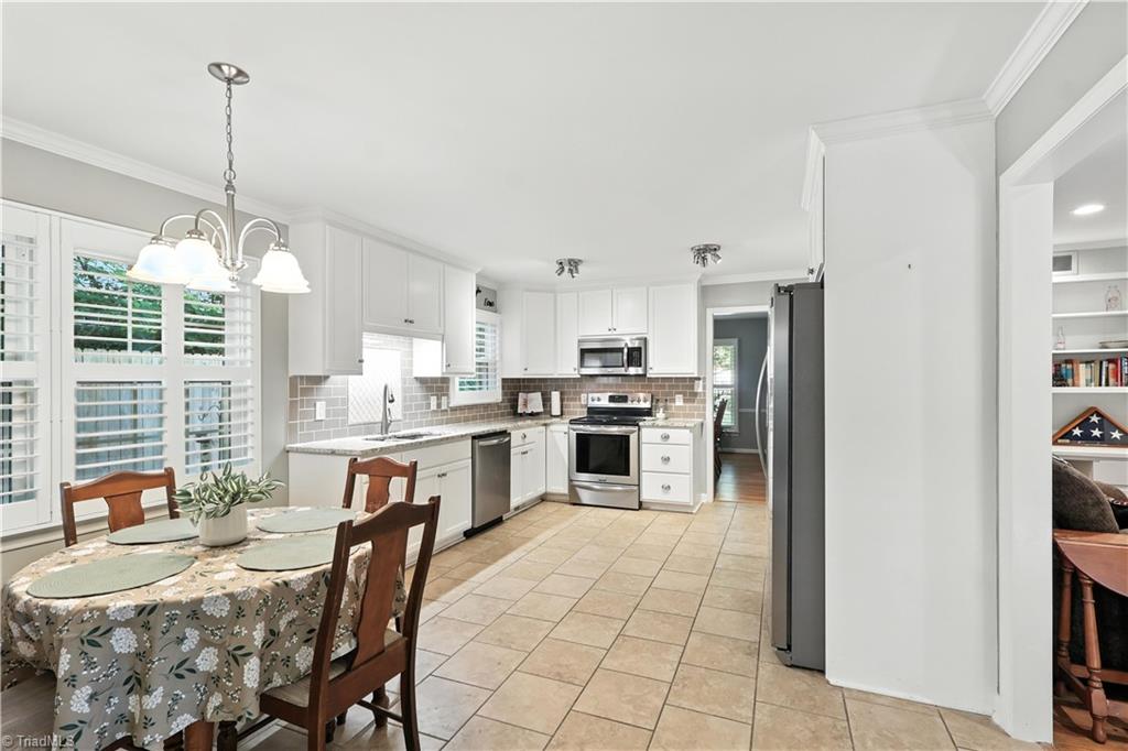 property viewer photo 8