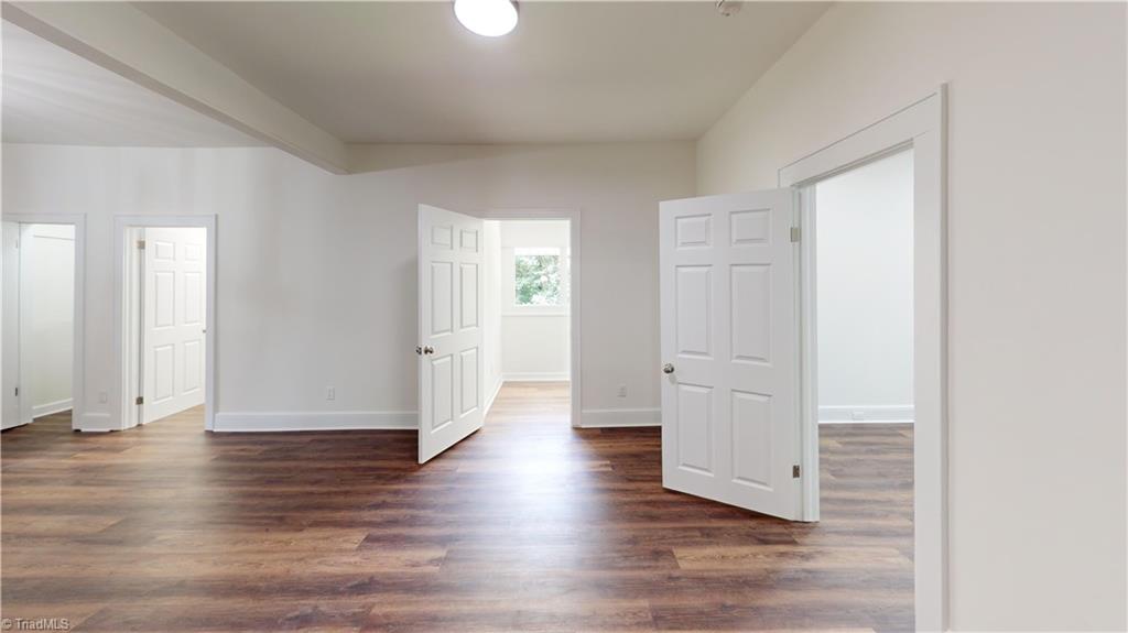 property viewer photo 10