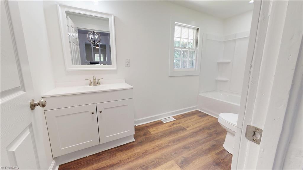 property viewer photo 12