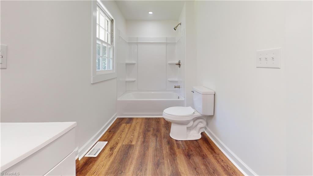property viewer photo 13