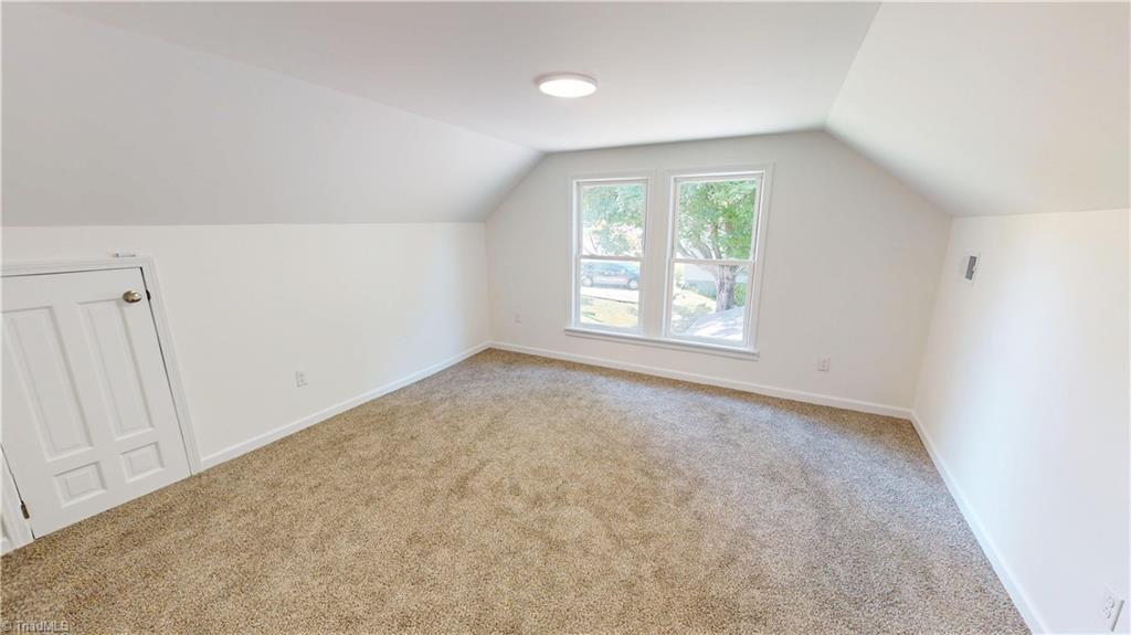 property viewer photo 17