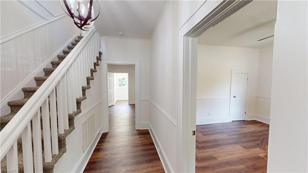 property viewer photo 2